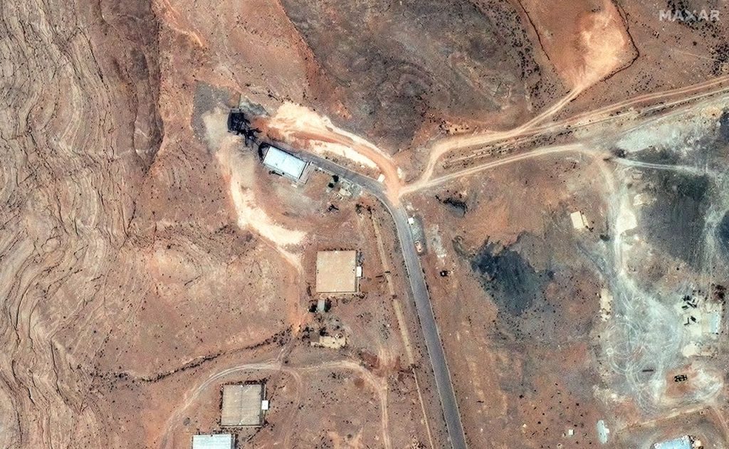 e207025-c-2025-06-24t231804z-1413584558-rc2d8faixg7p-rtrmadp-3-iran-nuclear-satellite.jpg